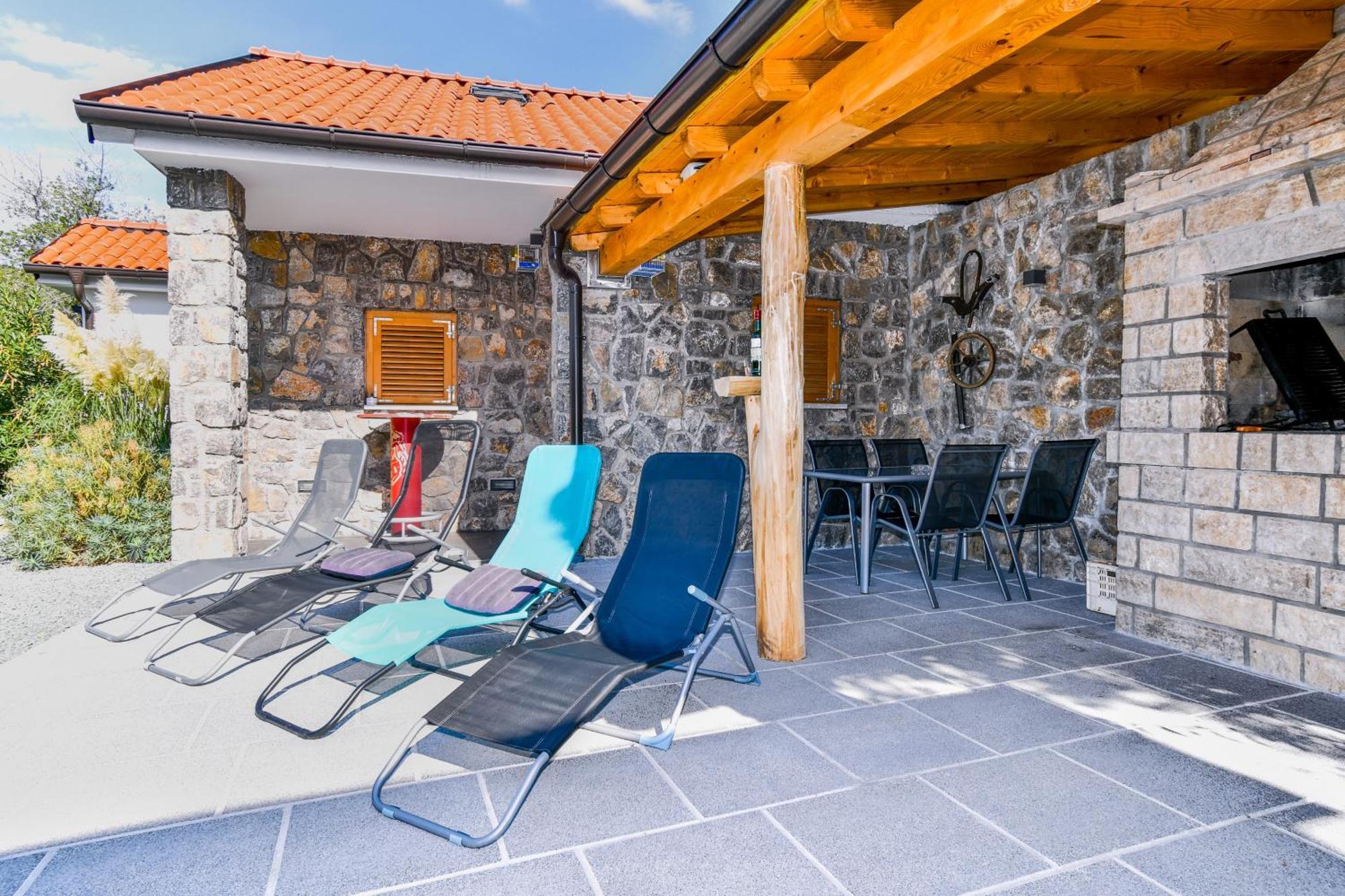 Apartman Lavanda Sa Bazenom I Okucnicom 4* Hreljin Eksteriør bilde